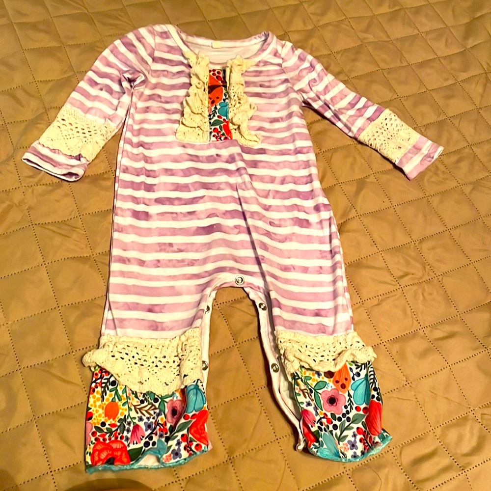 Boutique Babygirl Romper 3-6m BEAUTIFUL- NWOT